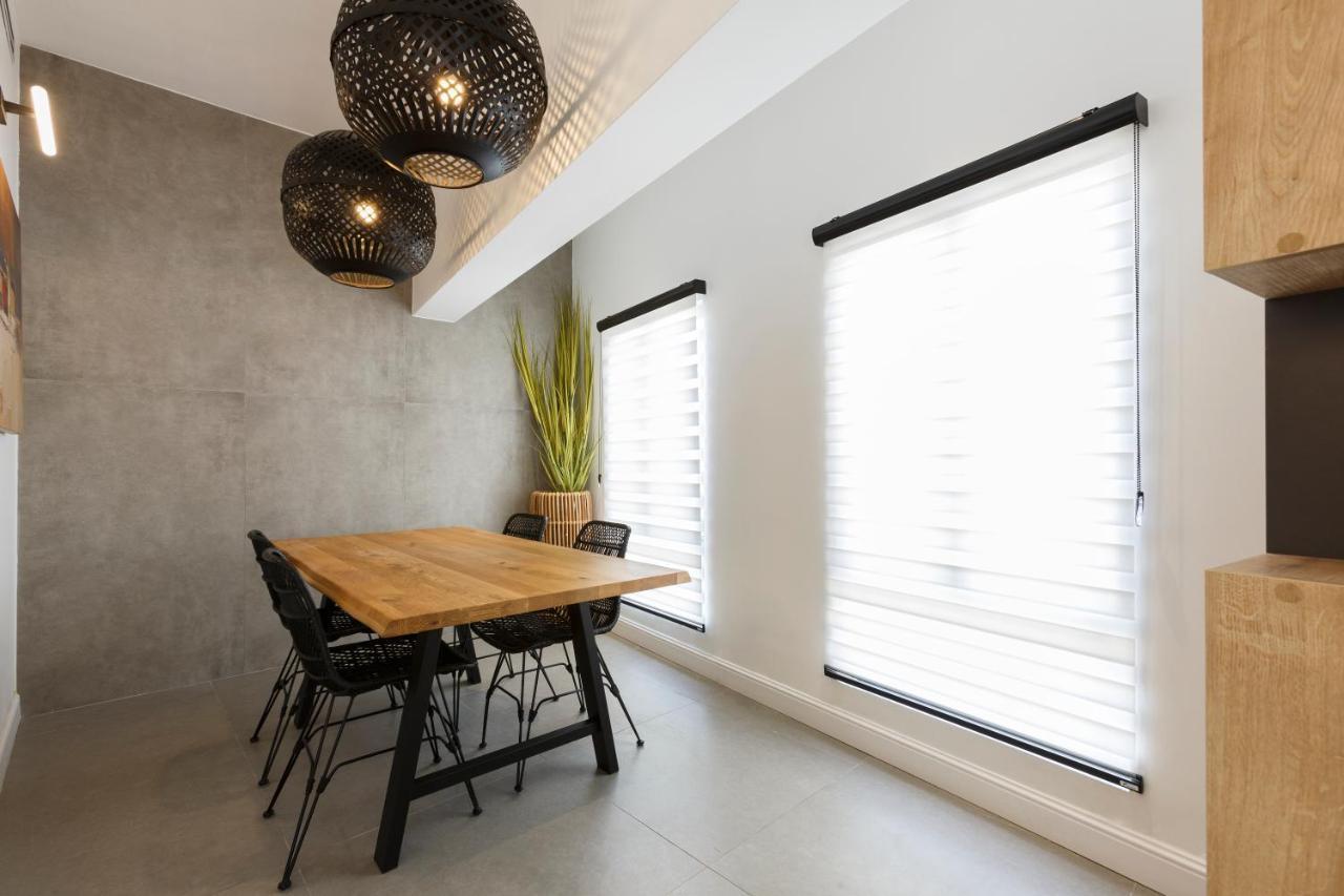 Apartment Localz - Bazel With Balcony *