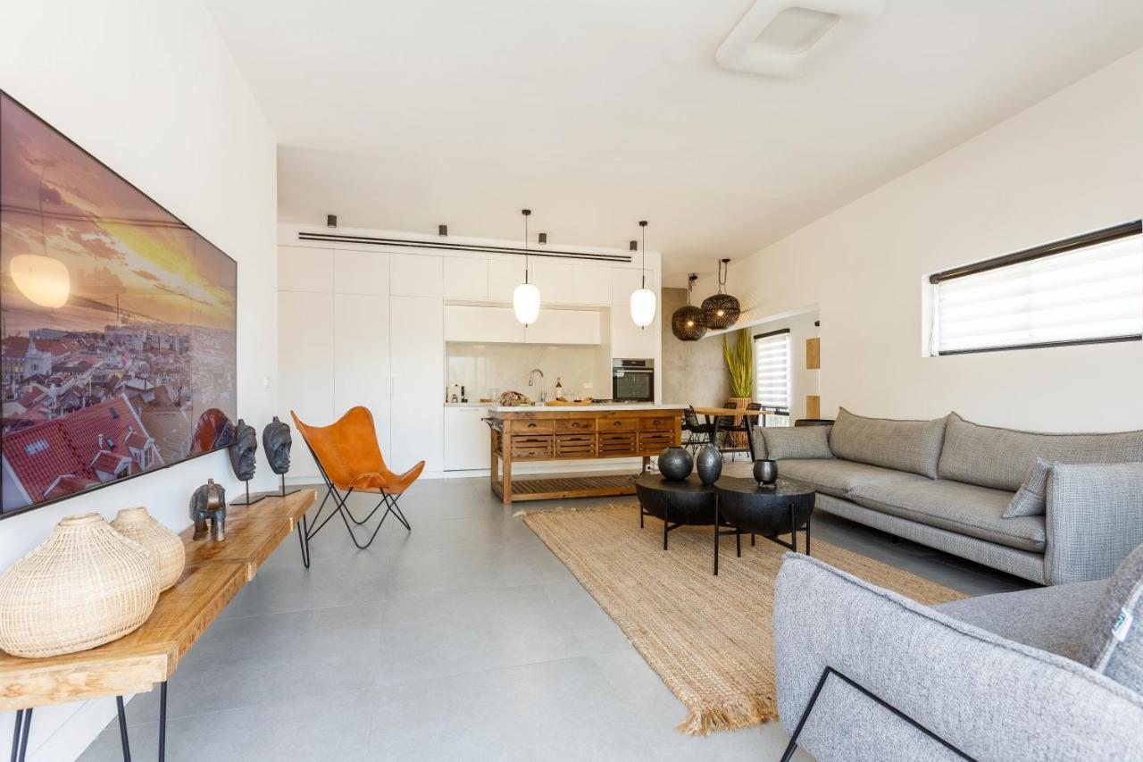 Localz - Bazel With Balcony * Tel-Aviv