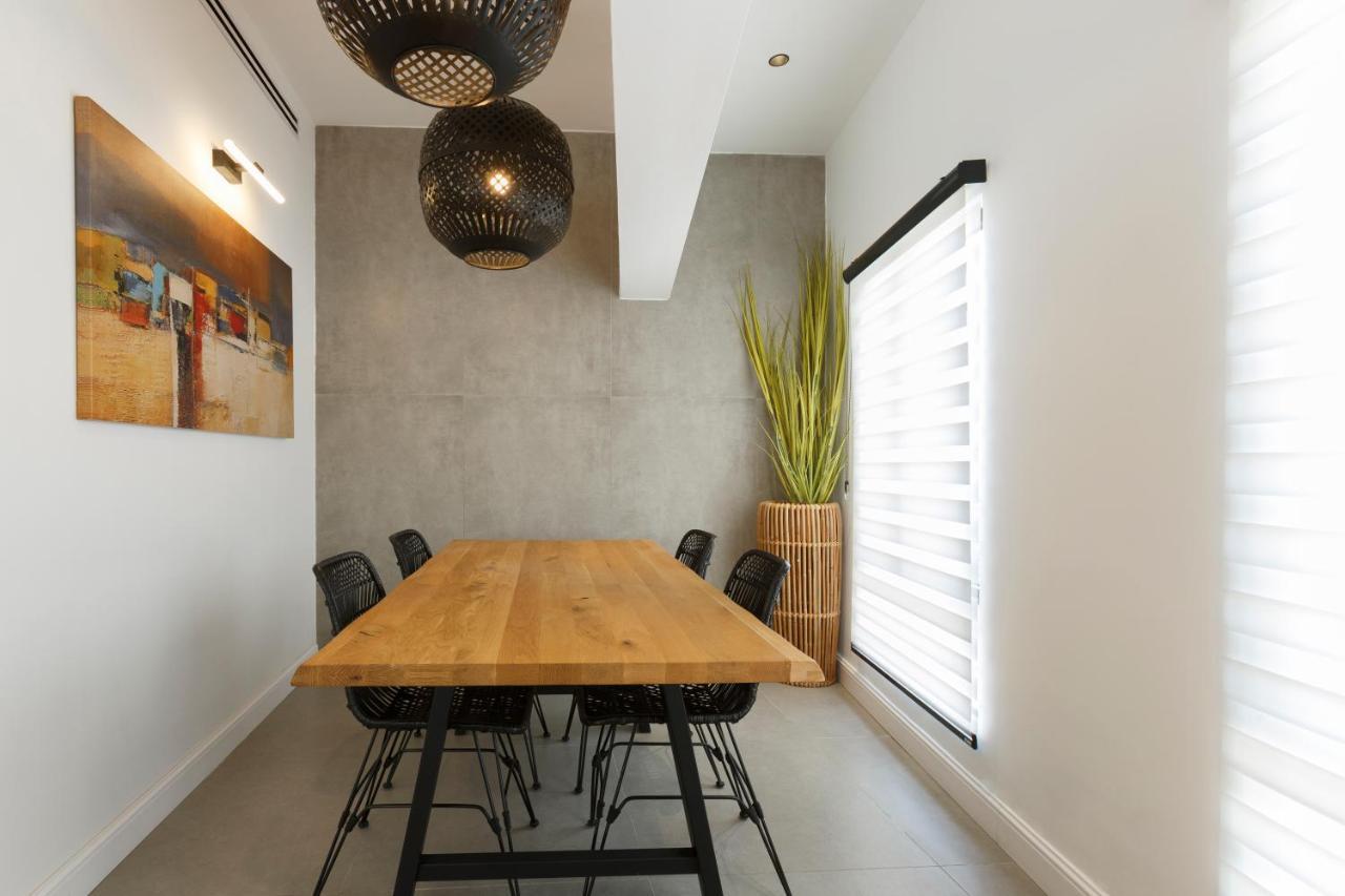 Apartment Localz - Bazel With Balcony *